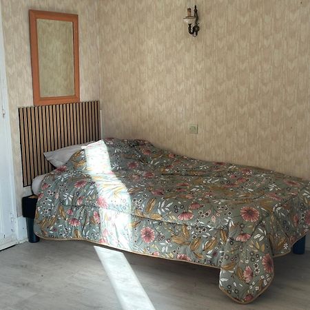 Chambre 3 Montceau-les-Mines Exteriér fotografie